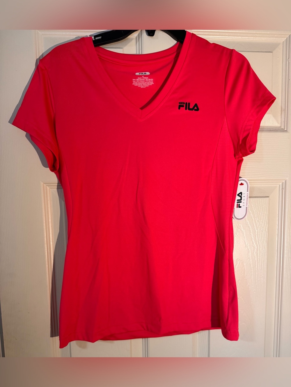 FILA Women's V-Neck Active Tee Medium
